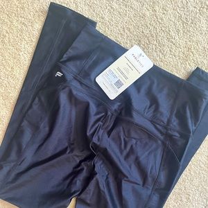 Fabletics oasis 7/8 shine with pockets